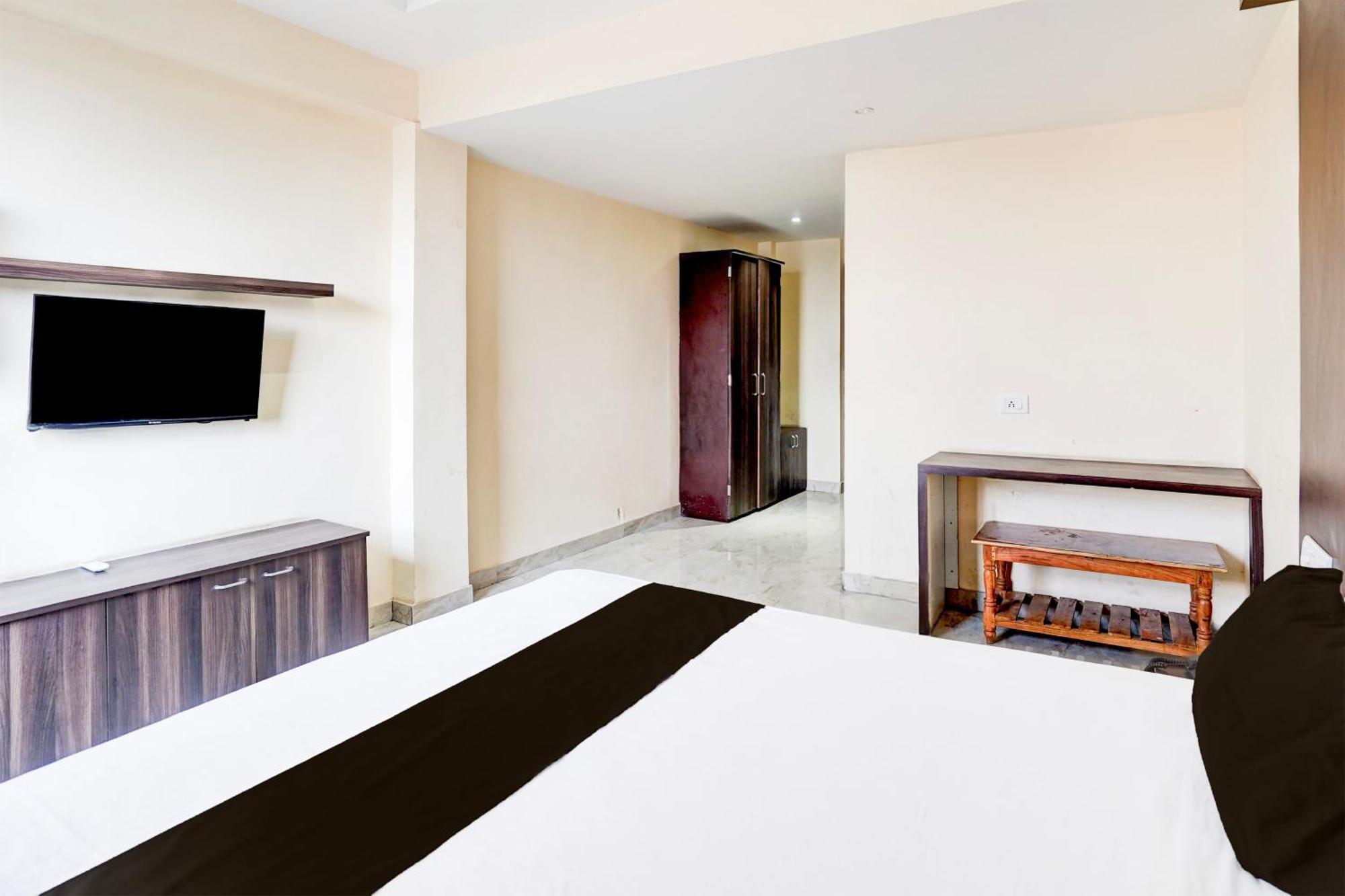 Hotel O Ss Palace Rāipur Esterno foto
